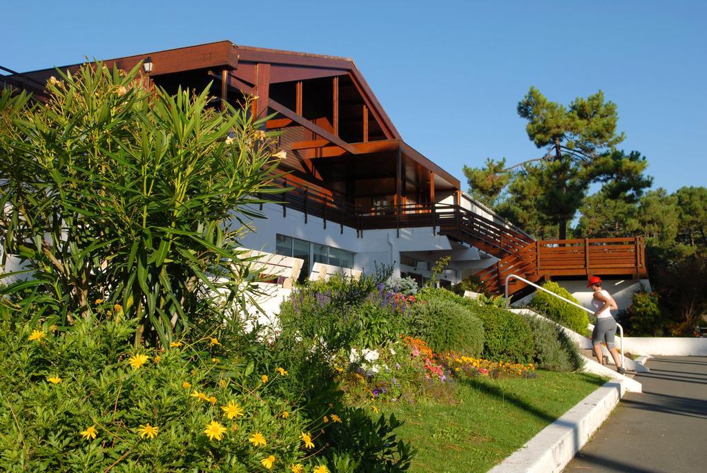 Azureva Ronce Les Bains Hotel ภายนอก รูปภาพ