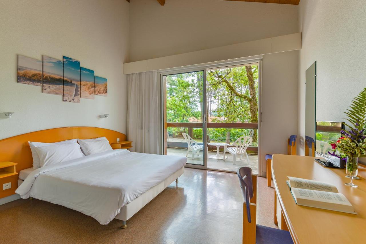 Azureva Ronce Les Bains Hotel ภายนอก รูปภาพ